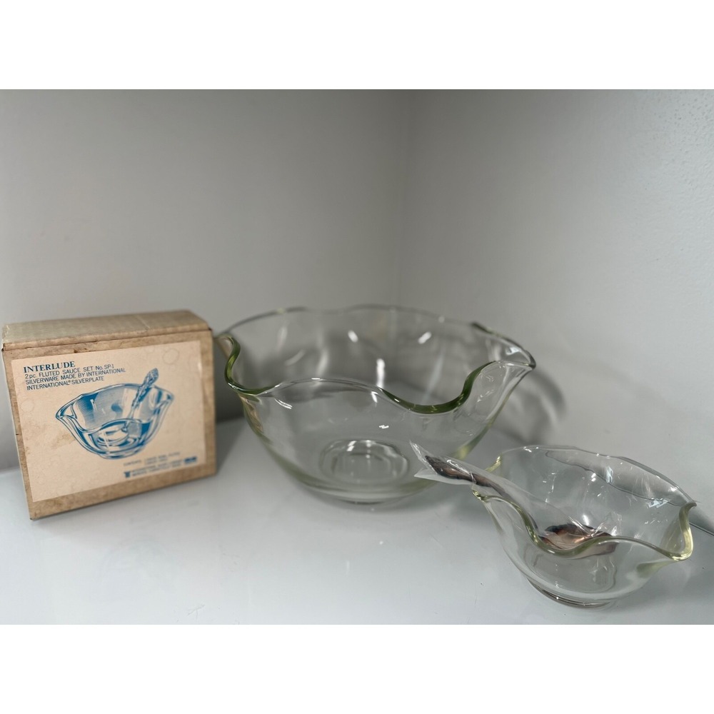 VTG Interlude LG. Fluted Bowl w/ Sauce Bowl & Spoon  SP-1 (3 Piece‎ Set)